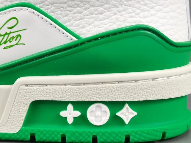 Louis Vuitton LV Trainer White Green Leather Upper Accent Piping Lifestyle Sneakers 7