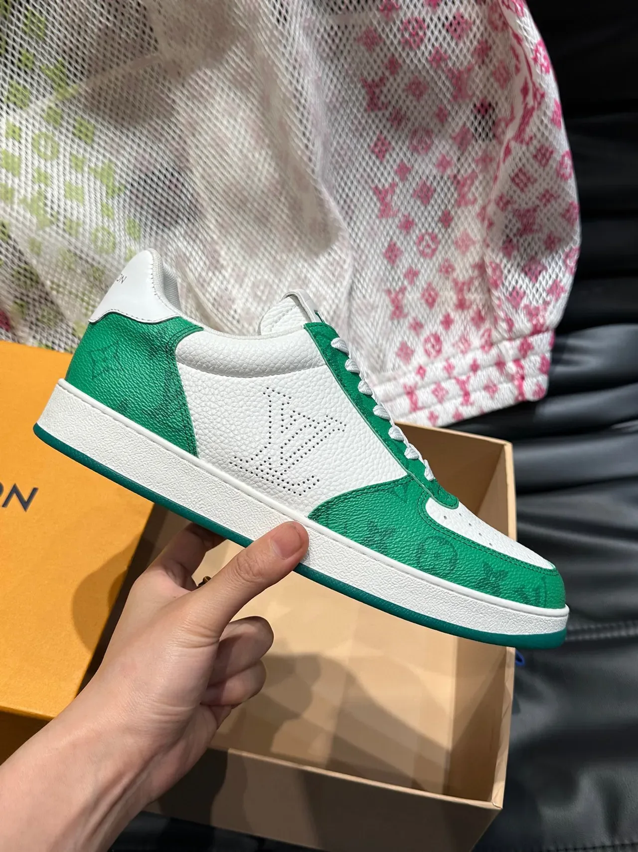 路易威登 LV Trainer 白绿 镂空鞋头 印花蒙图尔面板 生活方式运动鞋 5