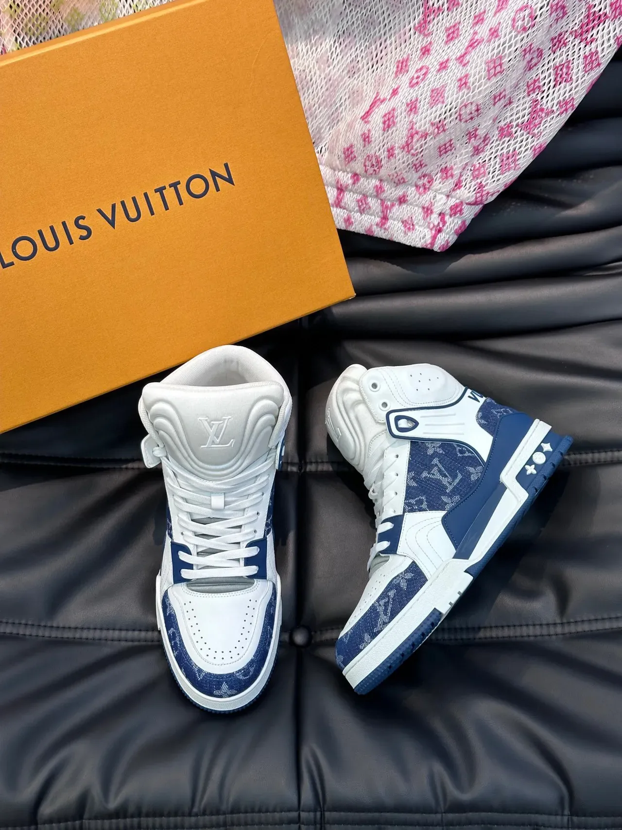 Louis Vuitton LV Trainer Blanc Navy Hautes Monogram Canvas Lifestyle Sneakers 3