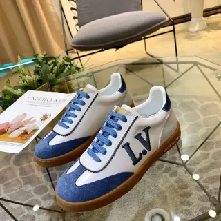 Louis Vuitton LV Trainer Zapatillas Lifestyle Blancas y Marino en Dos Tonos de Ante y Cuero Bordadas con Monograma