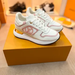 Louis Vuitton LV Trainer sneakers lifestyle brancos e rosados com borda de couro