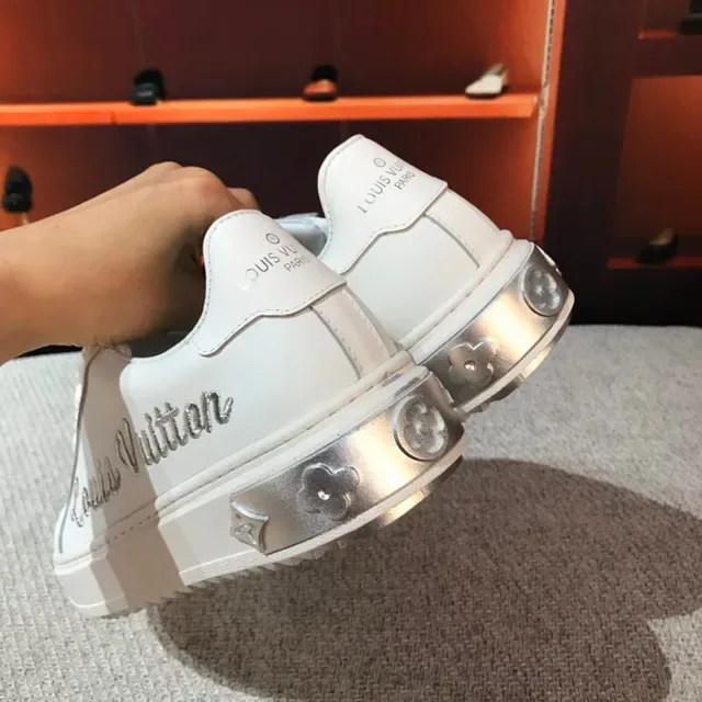 Louis Vuitton LV Trainer White Silver Leather Upper Script Logo Side Branding Lifestyle Sneakers 3
