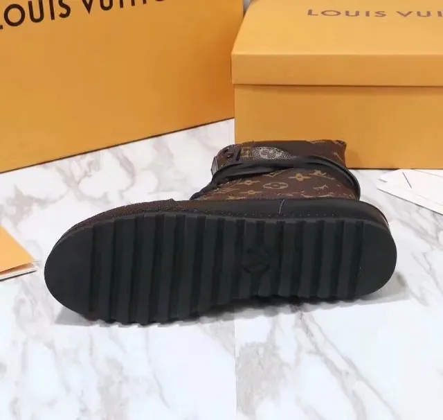 Louis Vuitton Monogram Toile Bottes de Travail Lacées Hautes 5