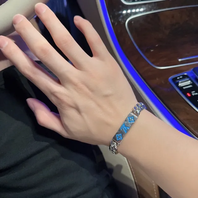 Louis Vuitton Monogram Curb Chain Silver and Blue Enamel Bracelet 4