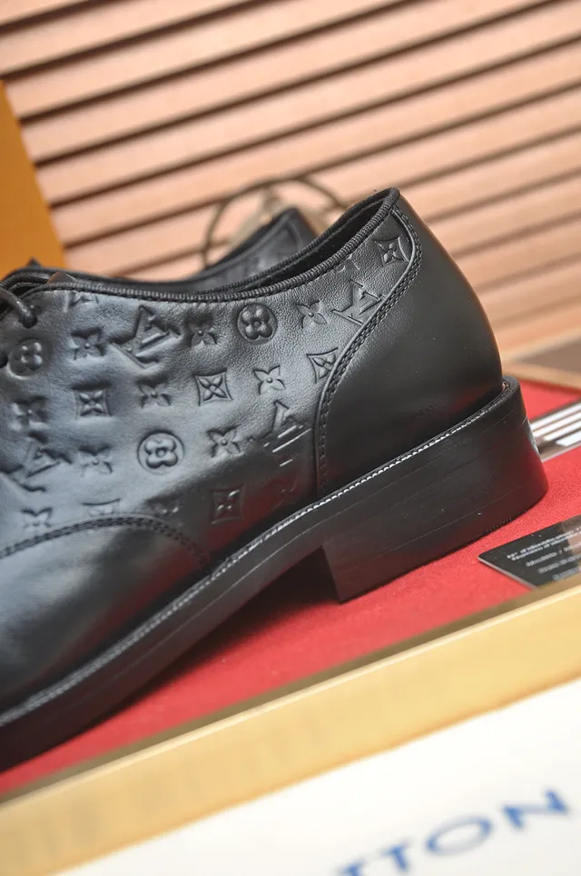 Louis Vuitton Monogram-Embossed Cap-Toe Oxford Shoes 2