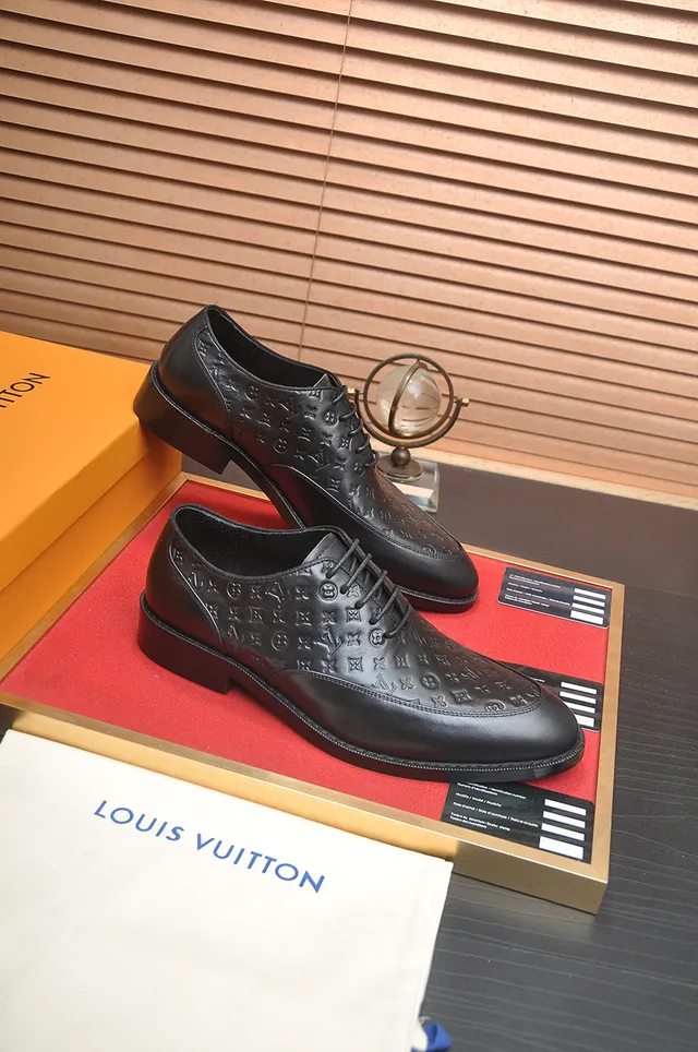 Louis Vuitton Monogram-Embossed Cap-Toe Oxford Shoes 4