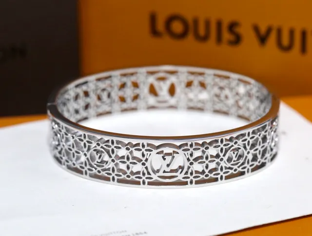 Louis Vuitton Monogram Filigree Hinged Bangle Bracelets 7