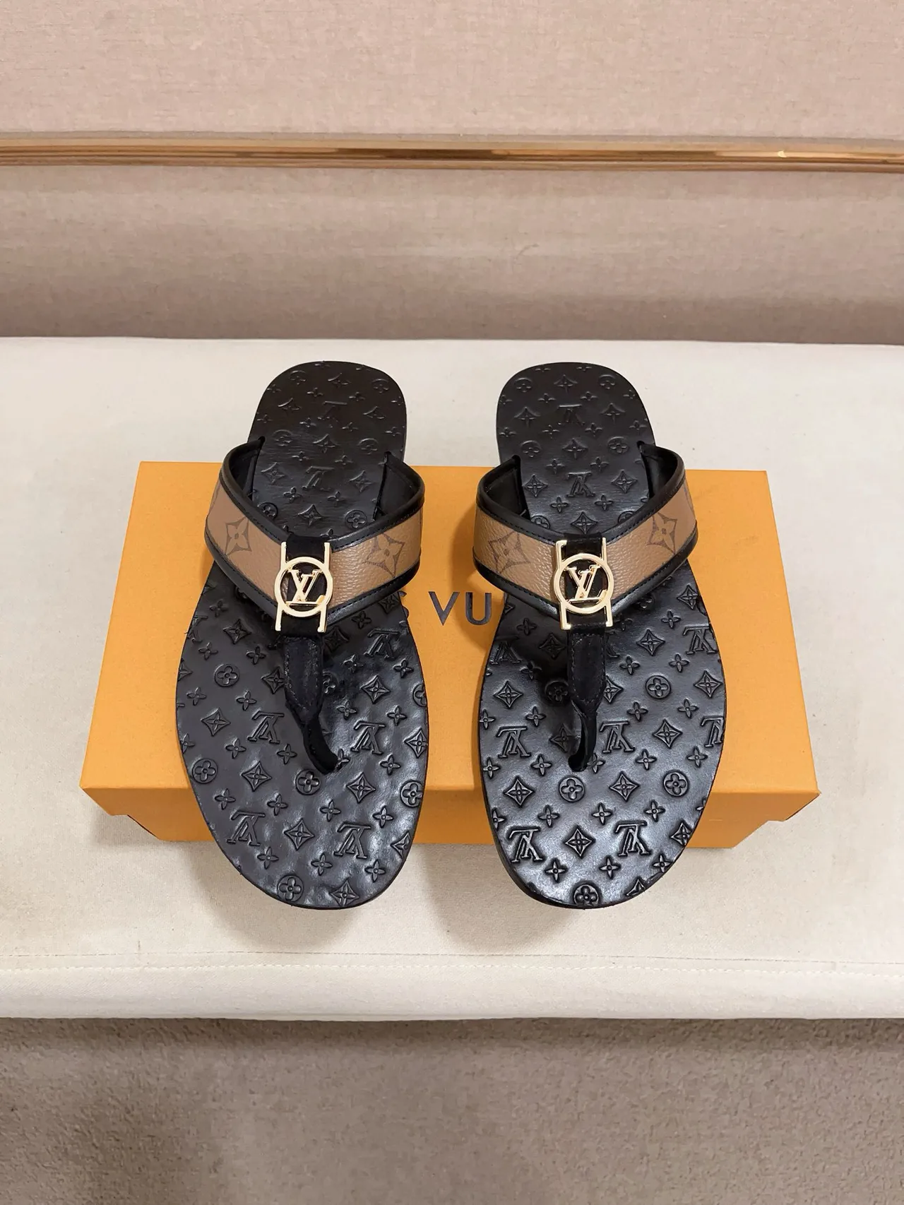 Louis Vuitton Monogram Flip-Flop Slippers 5
