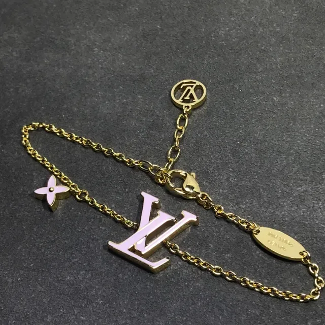 Louis Vuitton Monogram Flower Enamel Gold-Tone Chain Ring 3