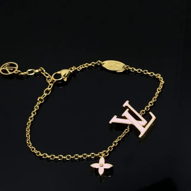 Louis Vuitton Monogram Flower Enamel Gold-Tone Chain Ring 4
