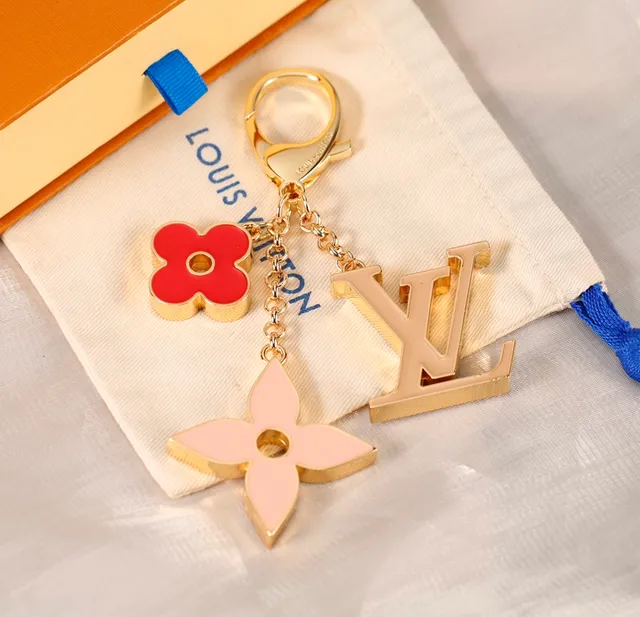Louis Vuitton Monogram Flor Multicolor Dourado Metal Enchido de Esmalte E Charms Capa de telefone 5