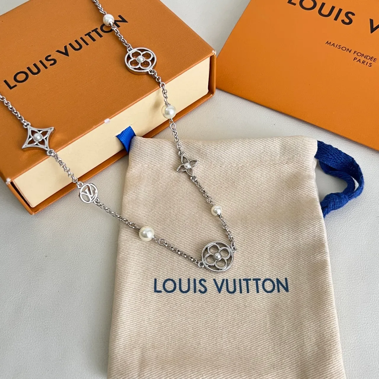 Louis Vuitton Monogram Flower Pearl Chain Necklace 3