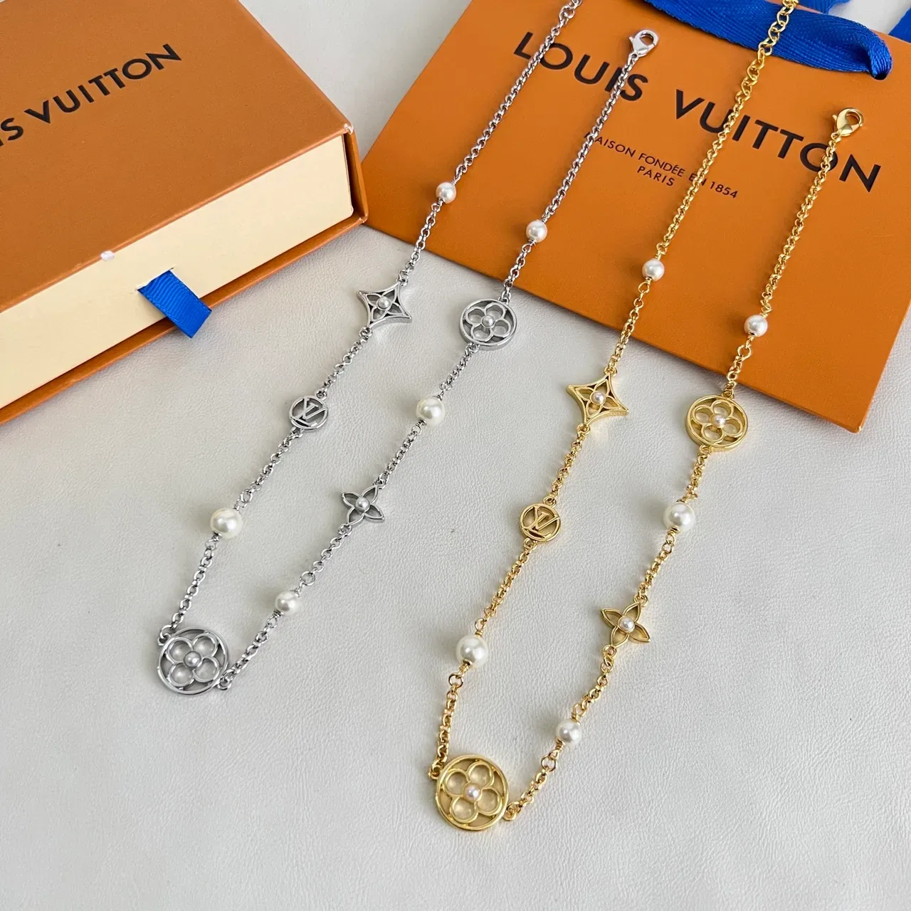 Louis Vuitton Monogram Flower Pearl Chain Necklace 5