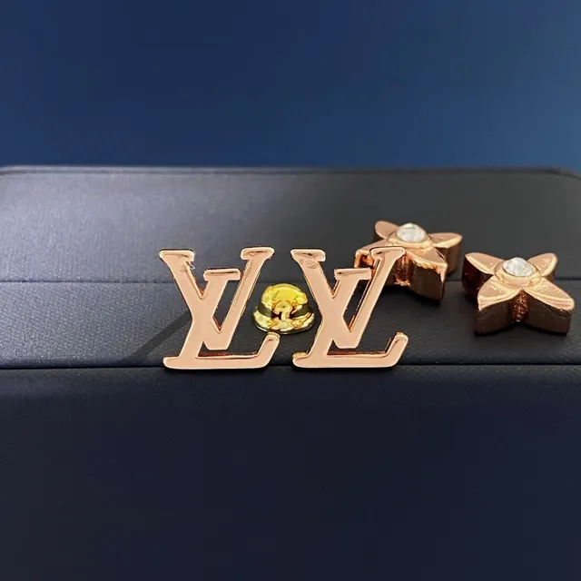 Louis Vuitton Monogram Flor Ouro Rosa e Ouro Amarelo Crystal Pearl Brincos 5