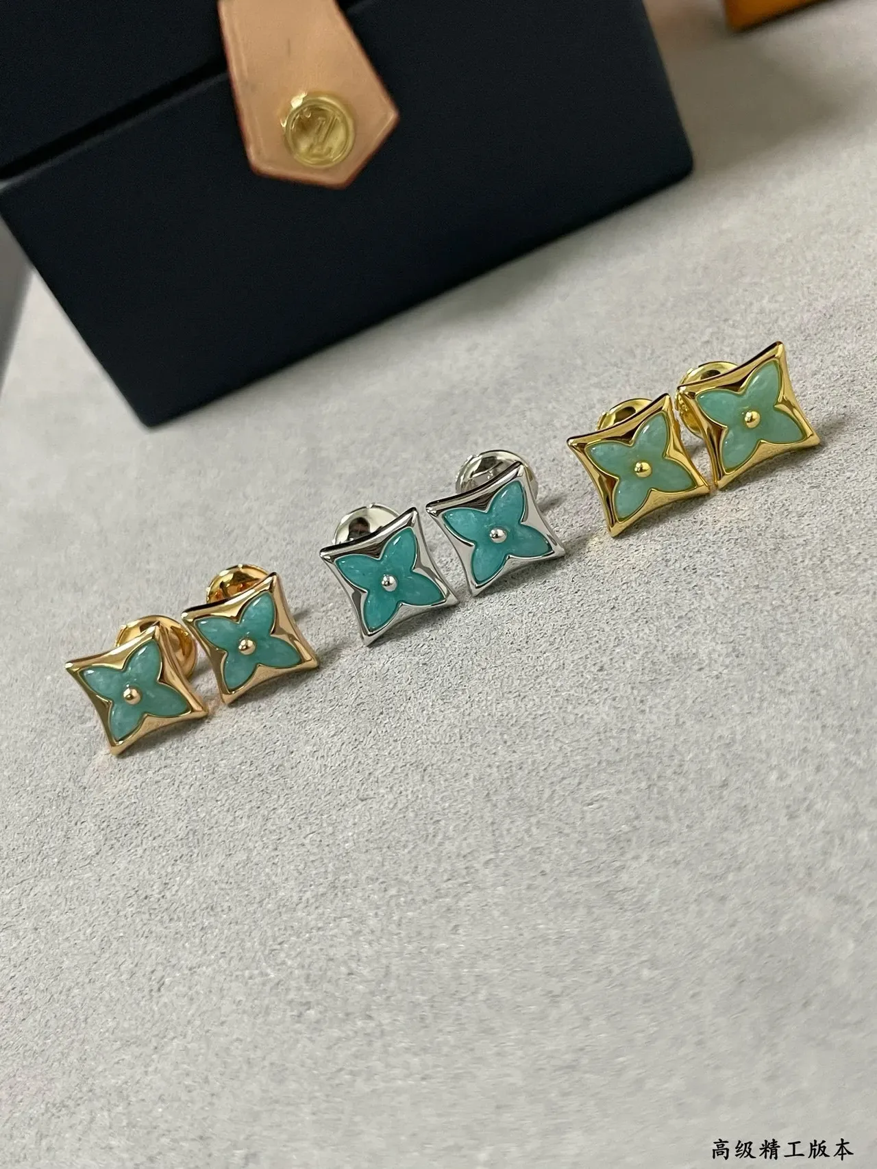 Louis Vuitton Monogram Flower Turquoise Enamel Square Stud Earrings 8