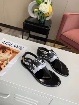 Louis Vuitton Monogram Gradient Strap Thong Casual Sandals 5