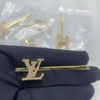 Louis Vuitton Monogram Clip de cabello Dorado Transparente Pavé-Crystal Broche