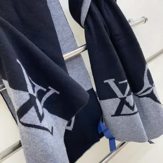 Louis Vuitton Monogram Knit شال كشمير أزرق بحري و رمادي