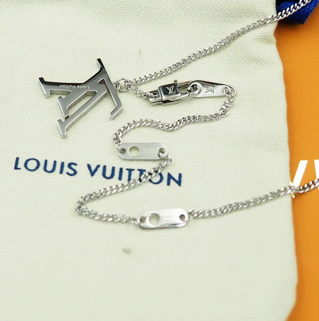 Louis Vuitton Monogram Pendant Silver Gold Chunky Chain Necklace 4