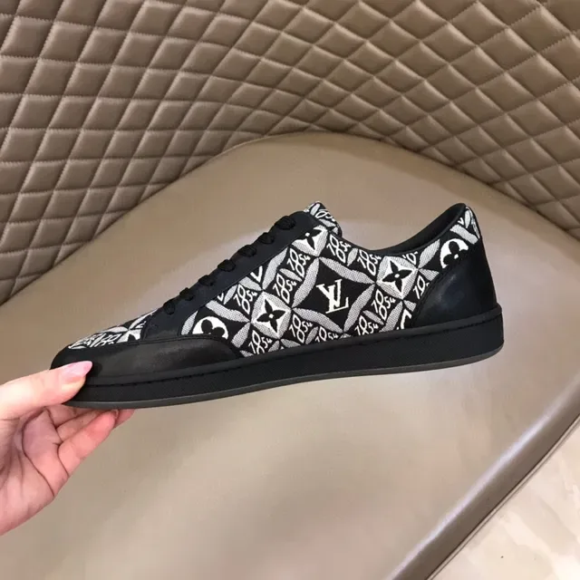 Louis Vuitton Monogram Print Noir Lifestyle Sneakers 3