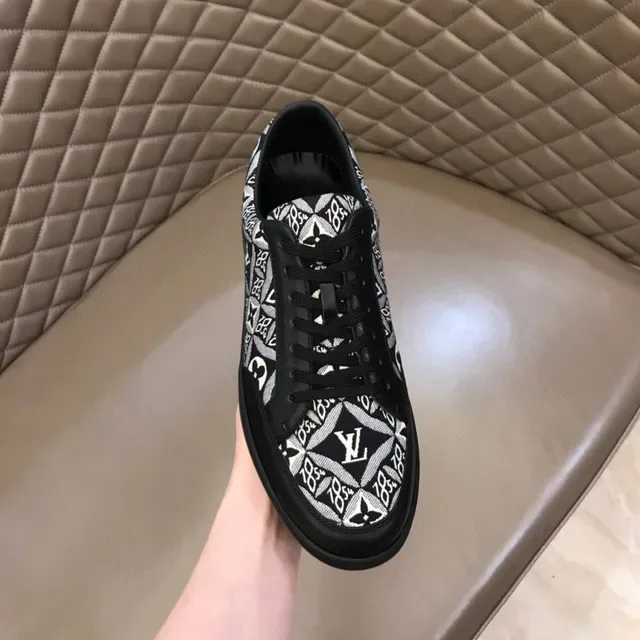 Louis Vuitton Monogram Print Noir Lifestyle Sneakers 4