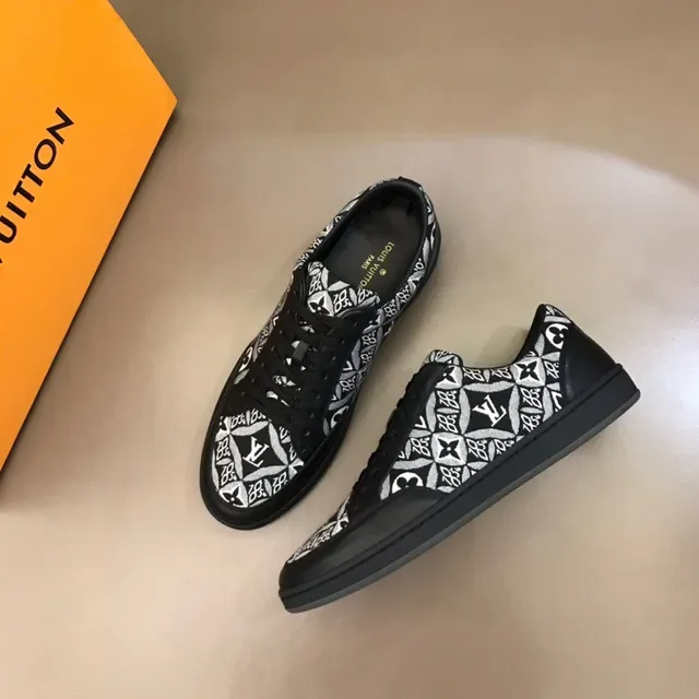 Louis Vuitton Monogram Print Noir Lifestyle Sneakers 8