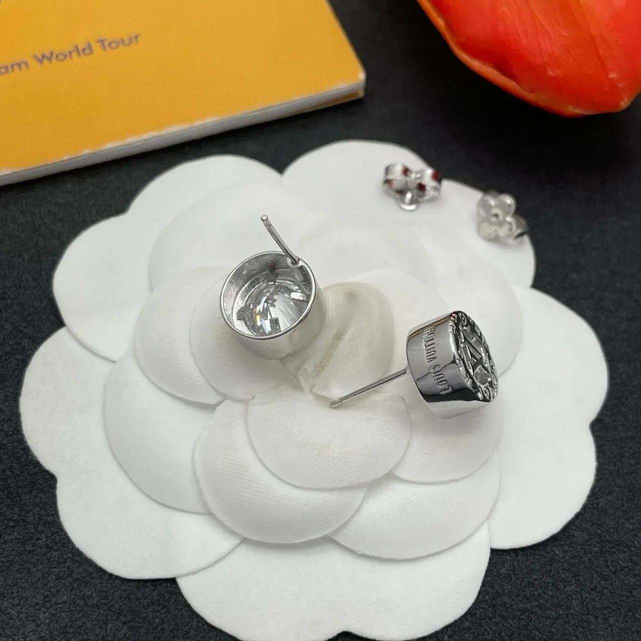 Louis Vuitton Monogram Stud Silver Transparent Circular Earrings 6