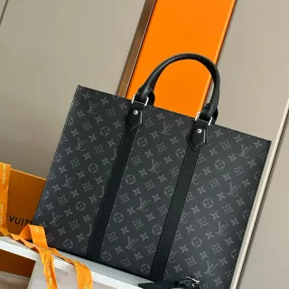 Louis Vuitton OnTheGo Tote Black Monogram Canvas Tote Bag