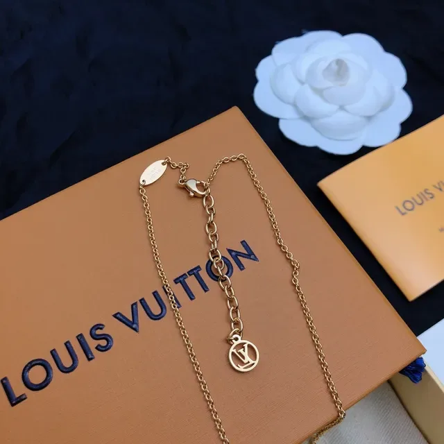 Louis Vuitton Padlock Pendant Gold-Tone Chain Necklace 3