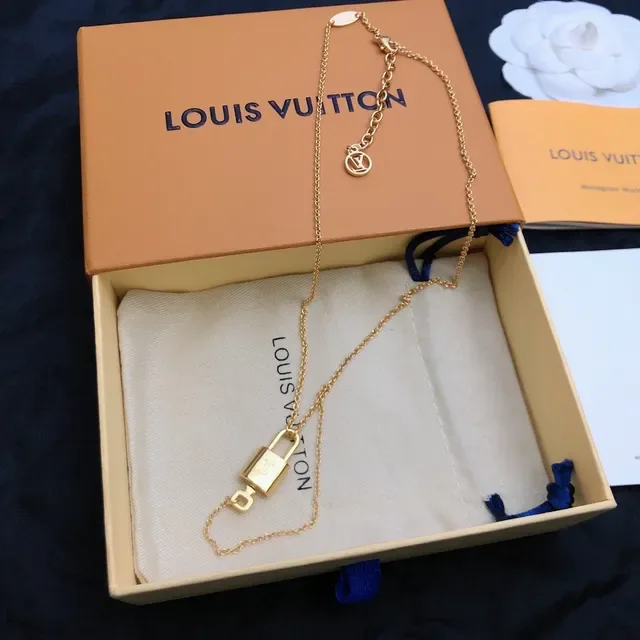 Louis Vuitton Padlock Pendant Gold-Tone Chain Necklace 8
