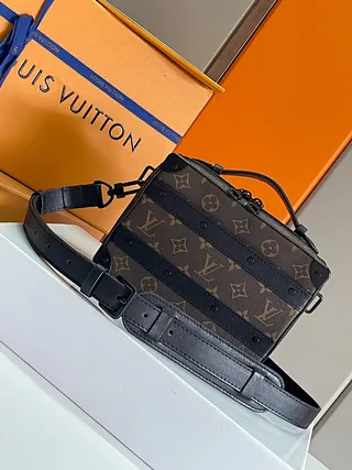 Louis Vuitton Petit Malle Monogram Sac Messager Marron et Noir 2