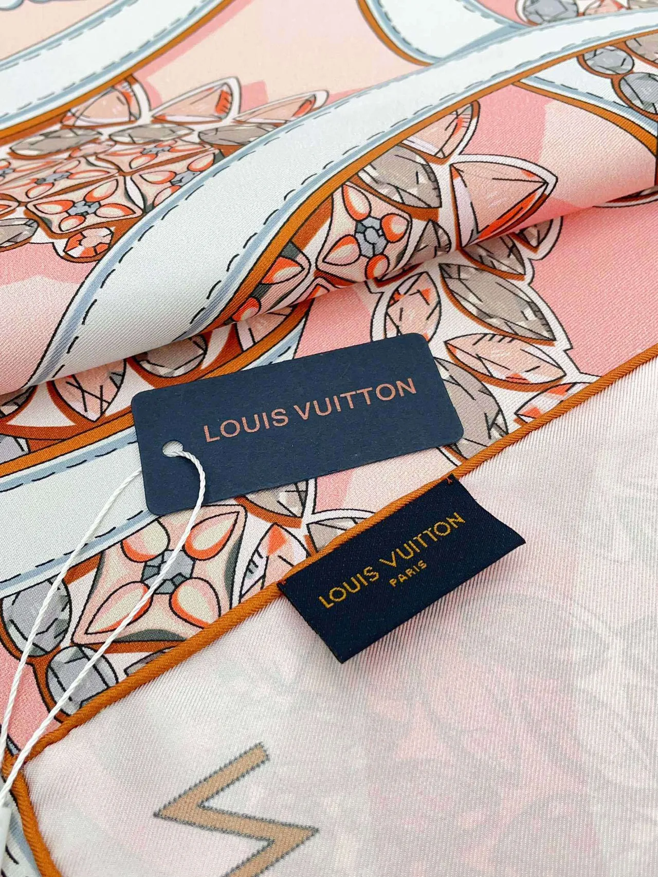 Louis Vuitton Lenço de seda estampado Floral-Gem 7