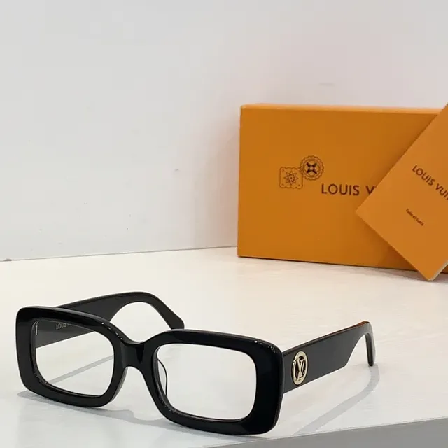 Louis Vuitton Rectangular Tortoiseshell Sunglasses 9