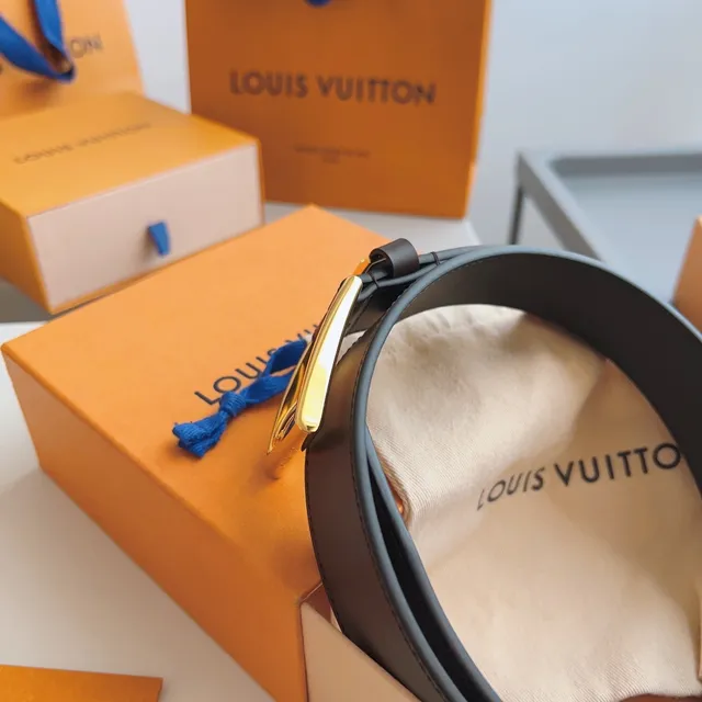 Louis Vuitton Reversible Two-Tone Leather Belt 2