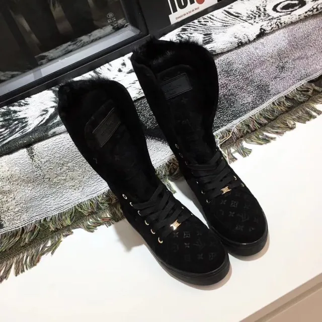 Louis Vuitton Run Away Black Gold Monogrammed Velvet Shearling Cuff Knee Boots 7
