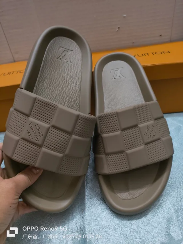 Louis Vuitton Run Away Checkerboard Taupe Slippers 8