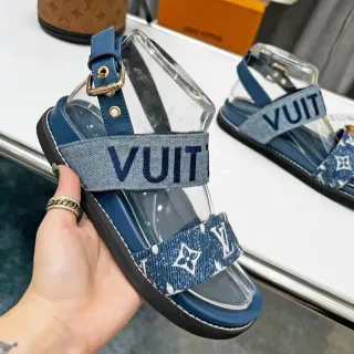لويس فيتون Run Away Denim و Monogram Strap Sandals Casual