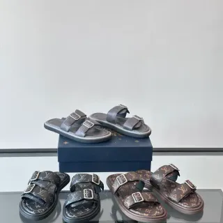 路易威登 Run Away Monogram 双带扣 休闲凉鞋