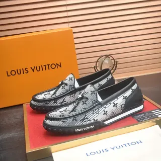 Louis Vuitton Run Away Monogram टेक्सटाइल लोफर्स