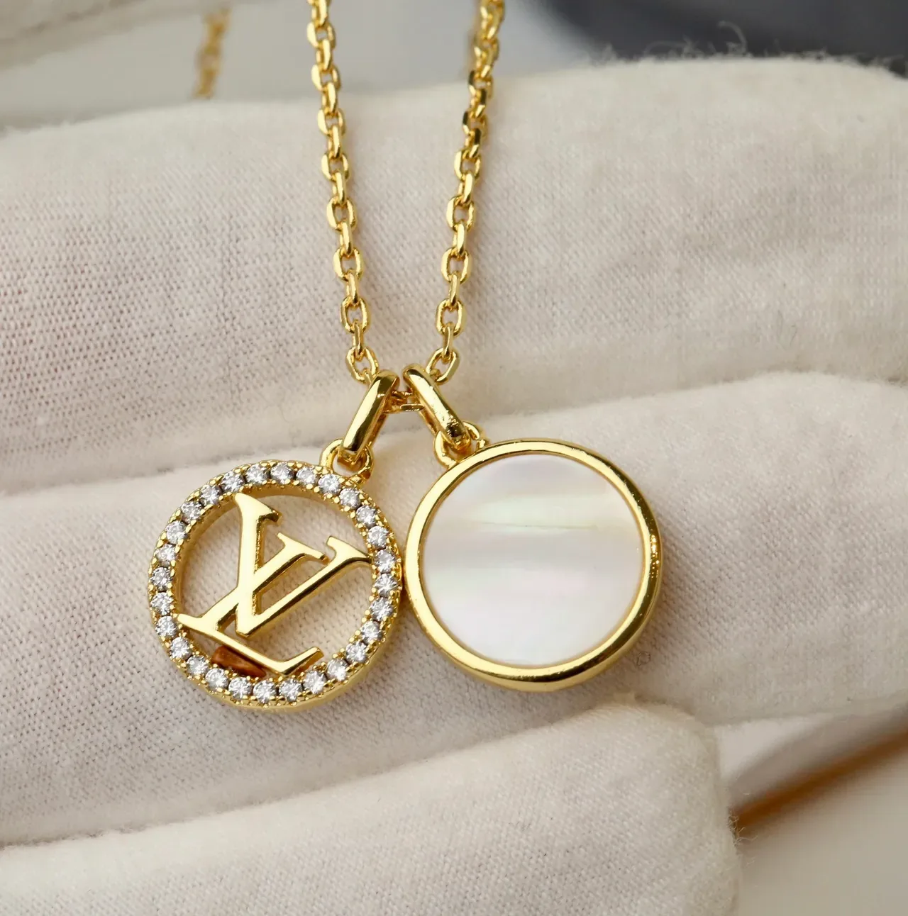 Louis Vuitton Silver Gold Circular Pendant Mother-of-Pearl Inlay Necklace 4