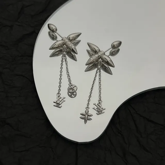 Louis Vuitton Silver Leaf Motif Dangle Earrings 4