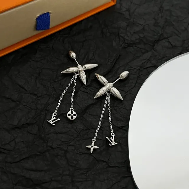 Louis Vuitton Silver Leaf Motif Dangle Earrings 5