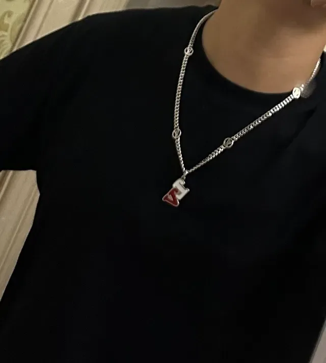 Louis Vuitton Silver Red Curb Chain Enamel Pendant Necklace 2