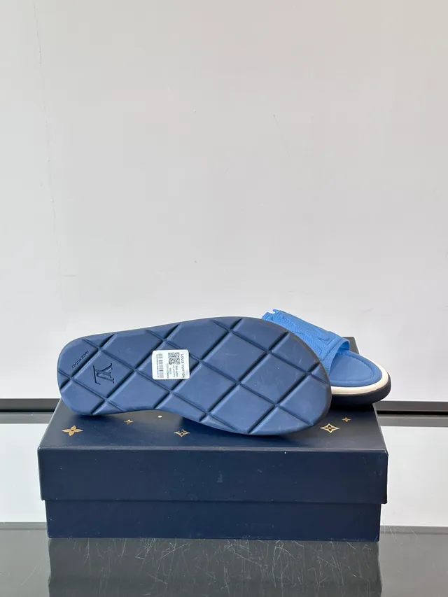 Louis Vuitton Slide Blue White Molded Rubber Sole Embossed Monogram Strap Slippers 6