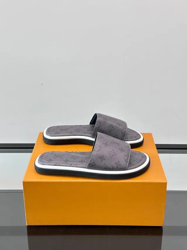 Louis Vuitton Slide Monogram Canvas Slippers 7