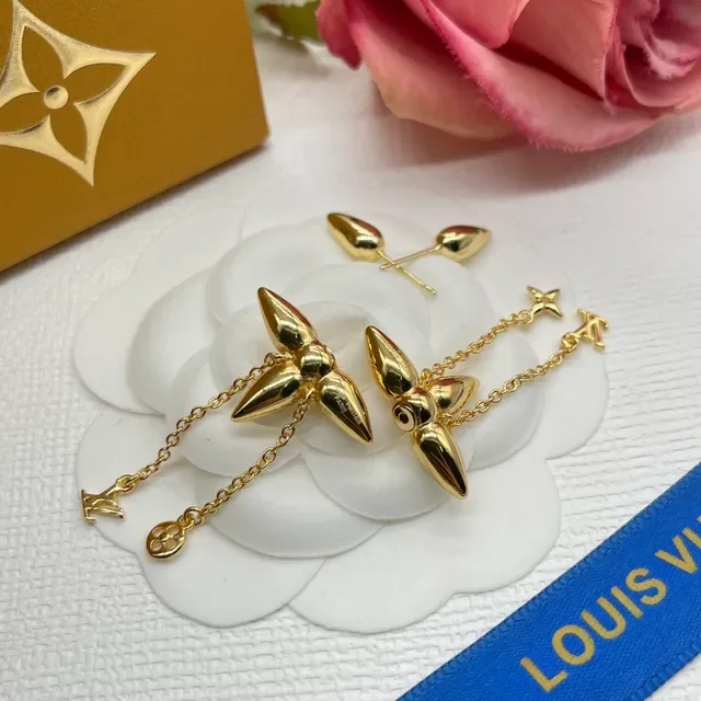 Louis Vuitton Spike-Star Motif Gold-Tone Dangling Earrings 3