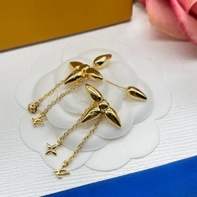 Louis Vuitton Spike-Star Motif Gold-Tone Dangling Earrings 5
