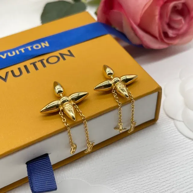 Louis Vuitton Spike-Star Motif Gold-Tone Dangling Earrings 6