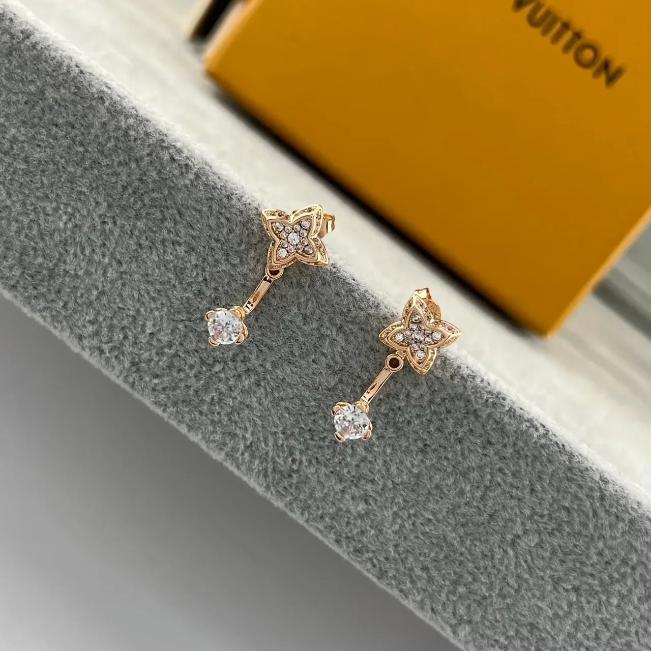 Louis Vuitton Star-Shaped Pave Crystal Dangling Earrings 3