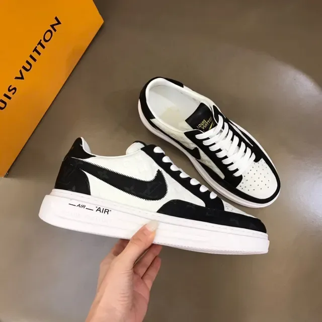 Louis Vuitton White Black Monogrammed Leather Zipper-Accented Side Panel Lifestyle Sneakers 5